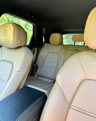 Porsche Cayenne cena 339000 przebieg: 67000, rok produkcji 2019 z Warszawa małe 211